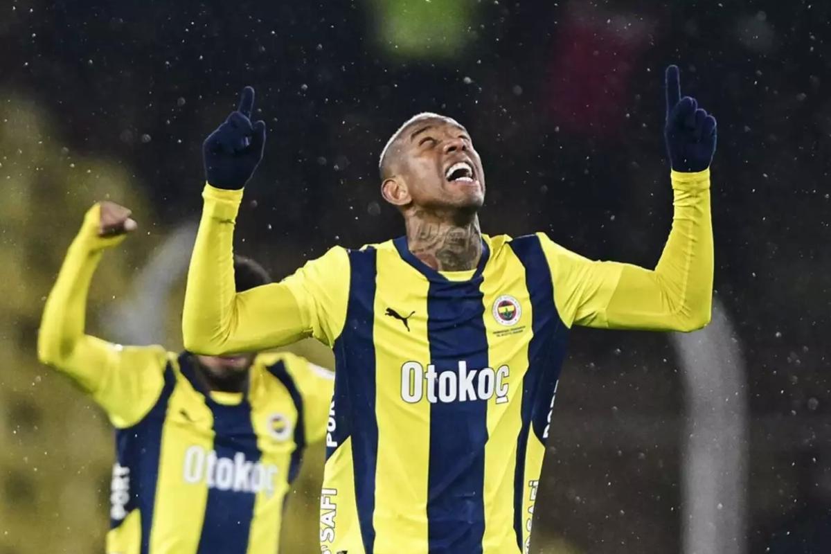 Kadıköy’de Talisca şov! Fenerbahçe, Trabzonspor’u 4-1 mağlup etti