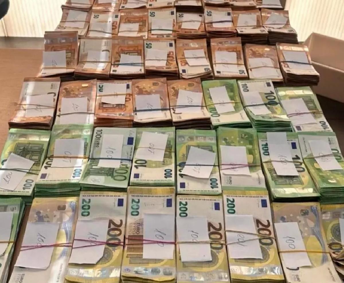 Kapıkule’de 524 Bin Euro Ele Geçirildi