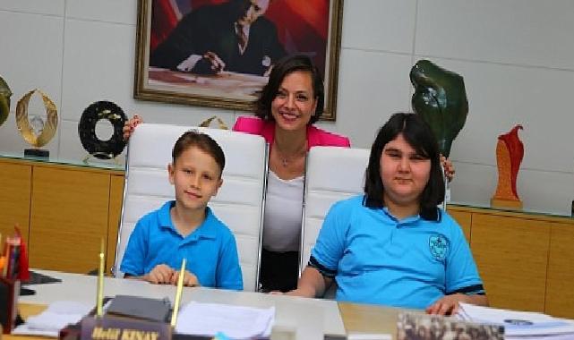 Karabağlar’da 23 Nisan Coşkusu