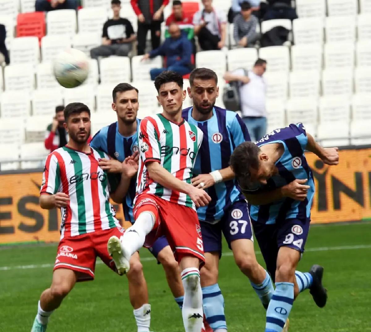 Karşıyaka, Bursaspor’u Ağırlamaya Hazırlanıyor