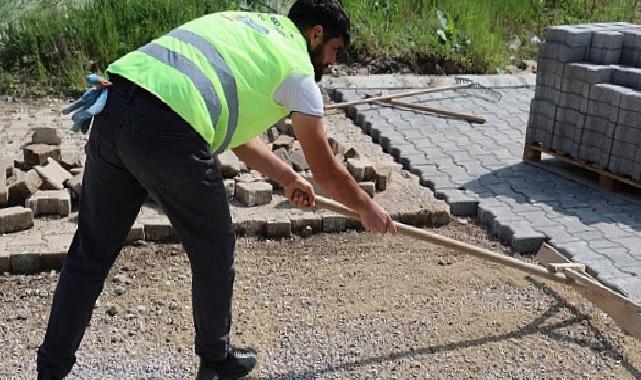 Kartepe Belediyesi’nden Acısu’da Kapsamlı Parke Tamiratı