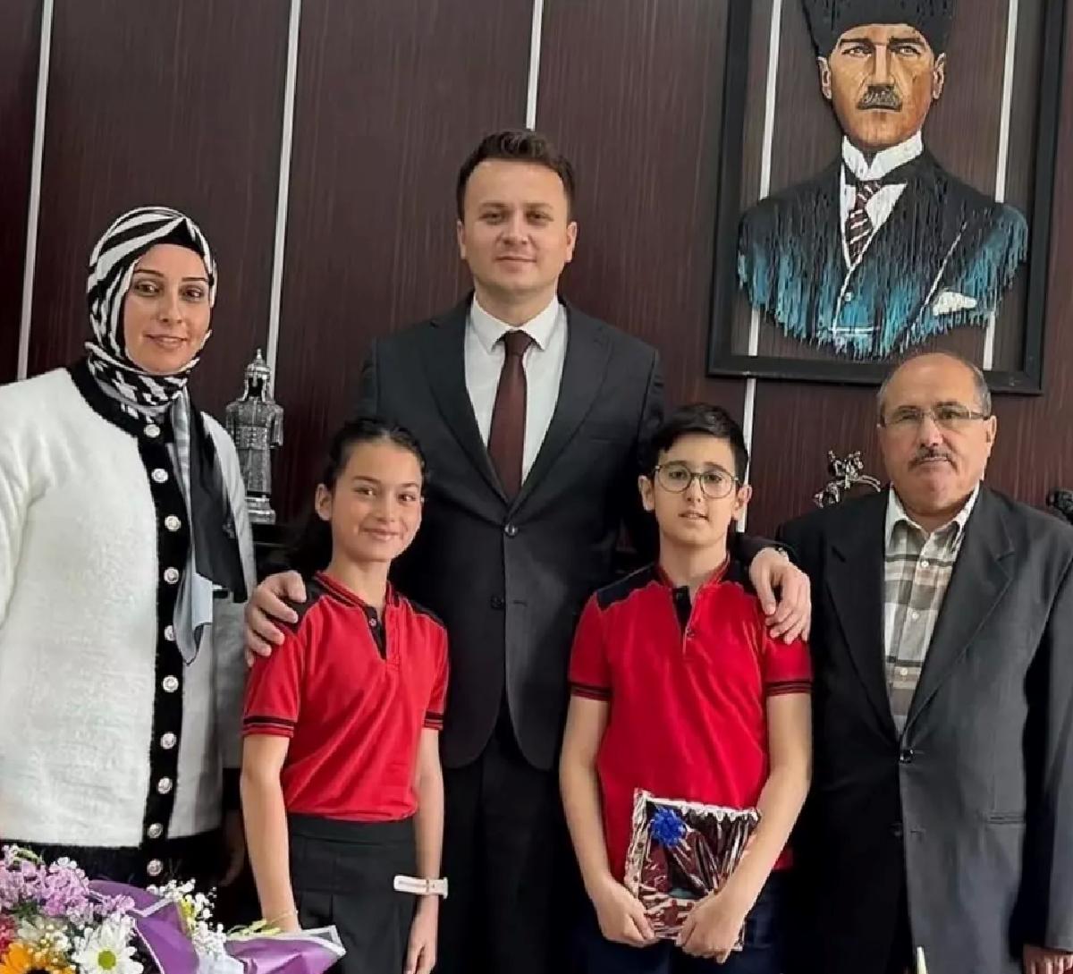 Kaymakam, 23 Nisan’ı Öğrencilerle Kutladı