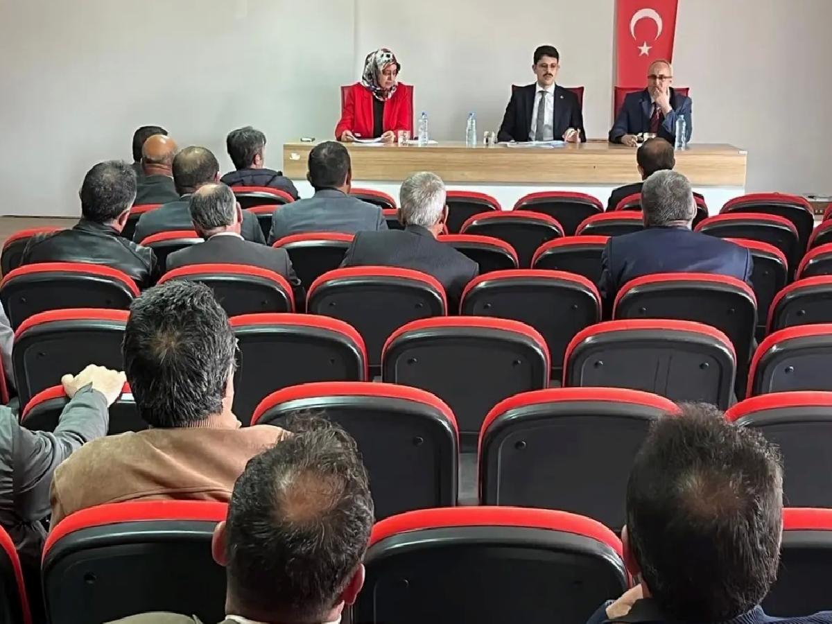 Kaymakam Muhtarlarla Toplantı Düzenledi