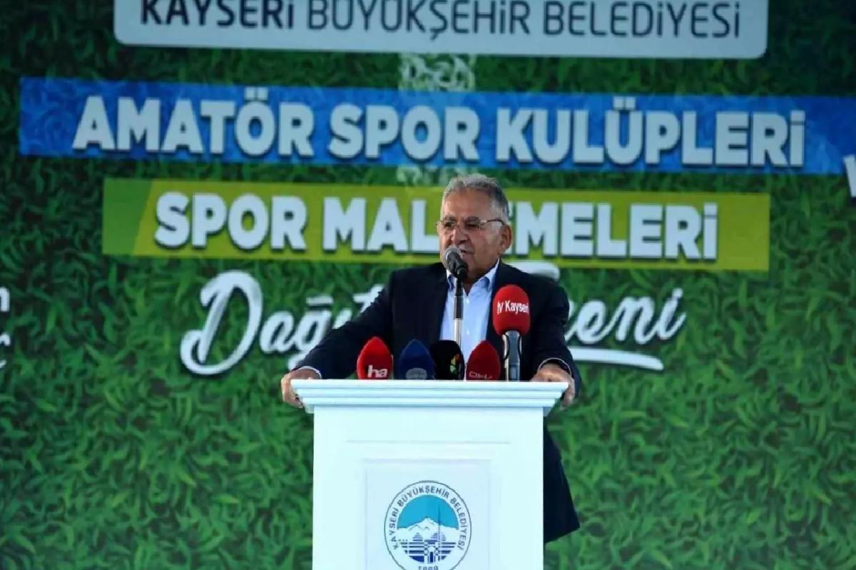 Kayseri’de Amatör Spor Kulüplerine Malzeme Desteği