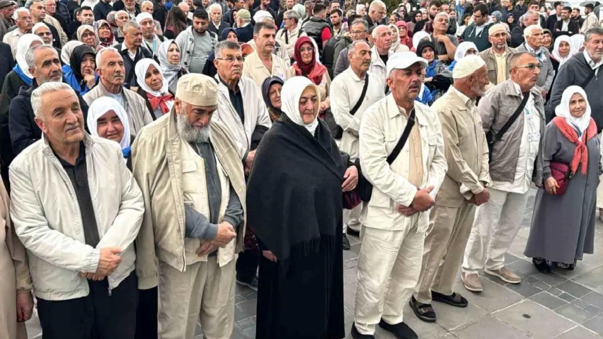 Kayseri’den İlk Hac Kafilesi Uğurlandı