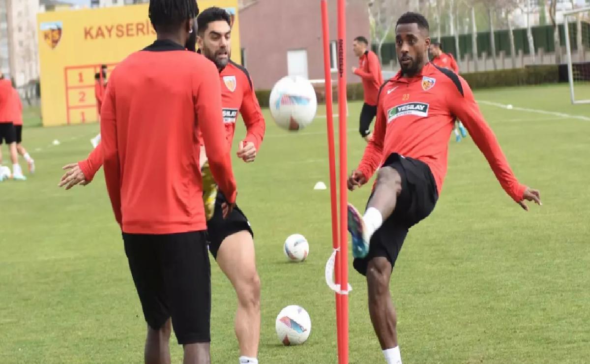 Kayserispor 5 Maç İçin Hazırlanıyor