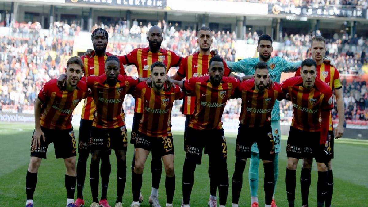 Kayserispor, Kasımpaşa karşısında kazandı! 5 futbolcusu cezalı duruma düştü