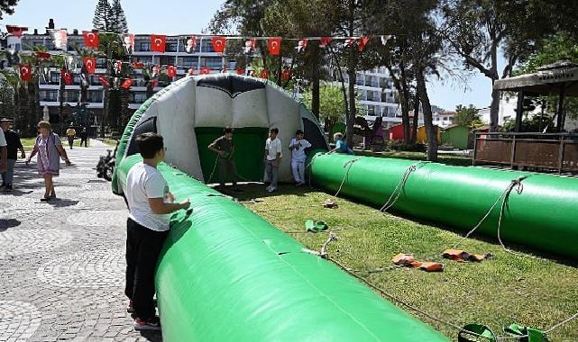 Kemer’de 23 Nisan coşkusu