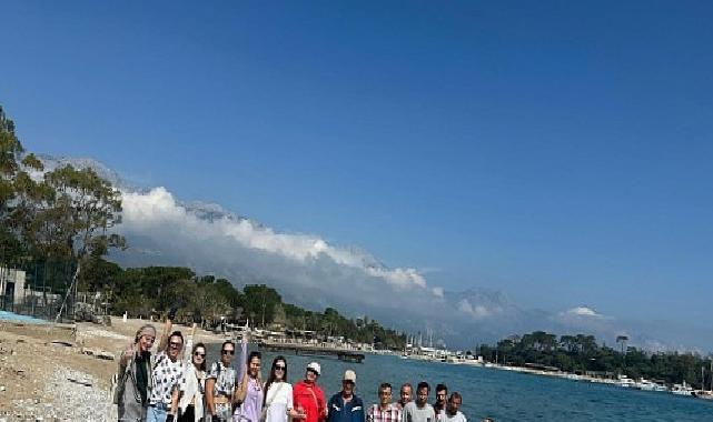 Kemer’de yabancı uyruklu kadınlardan temizlik faaliyeti