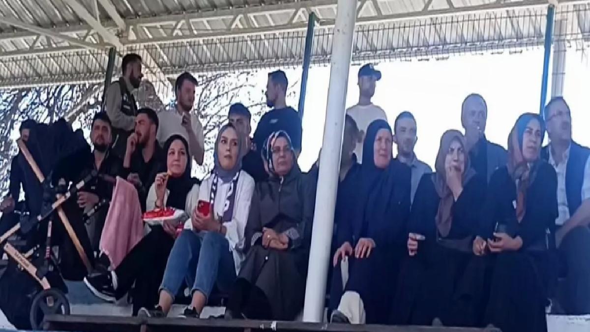 Kınıkspor’un Maçını Kadınlar İzledi