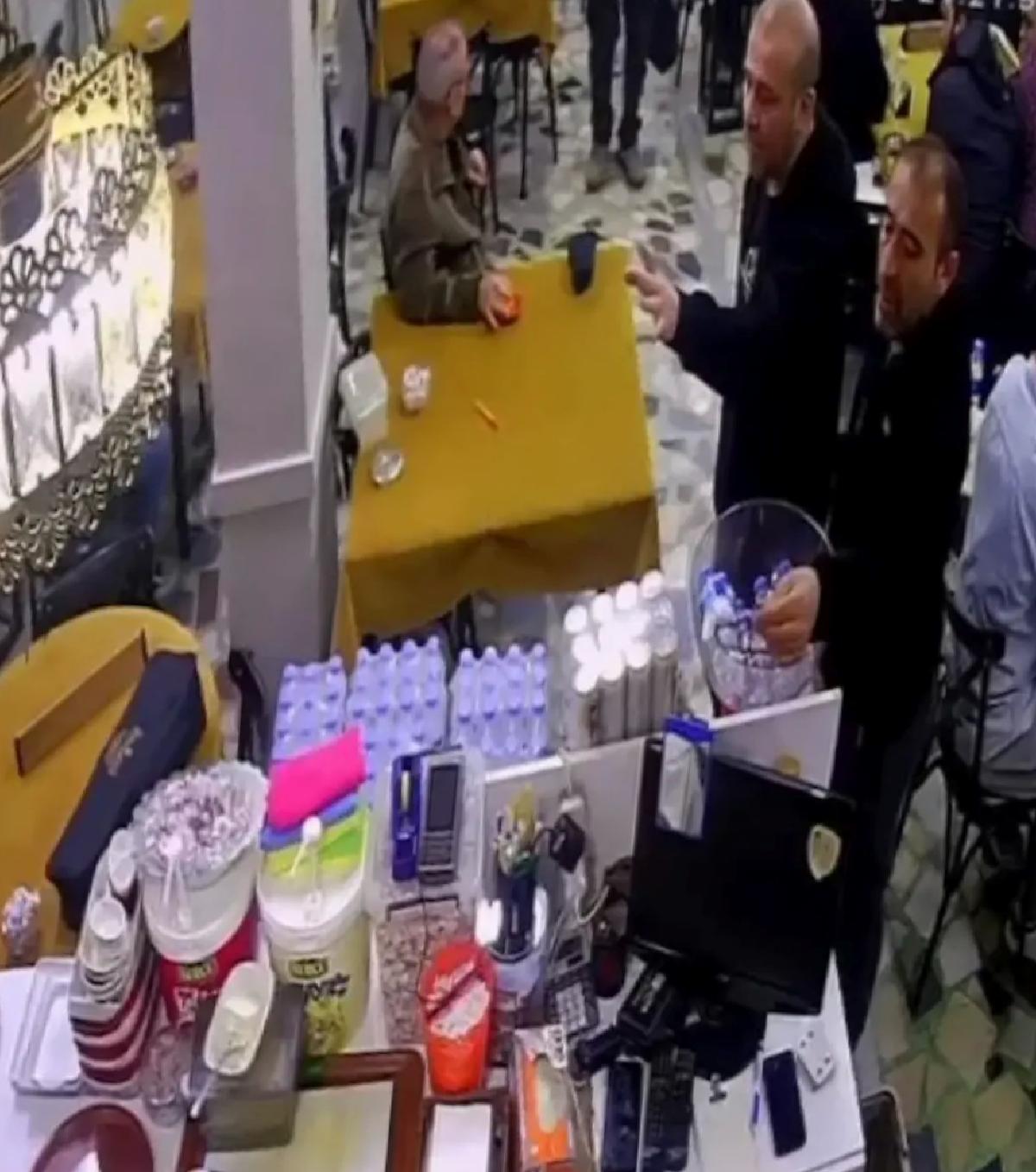 Kıraathaneye Pompalı Tüfekle Baskın