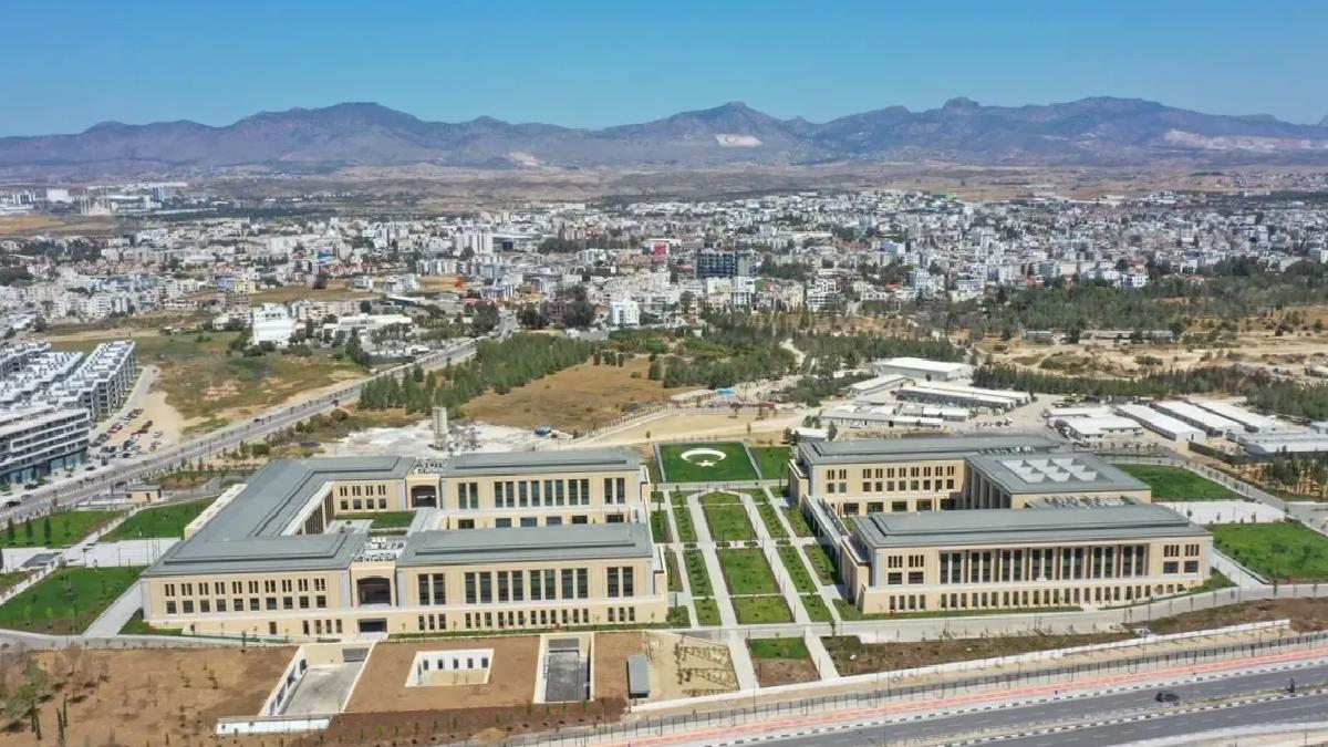 KKTC Cumhurbaşkanlığı Yerleşkesi açılış için gün sayıyor