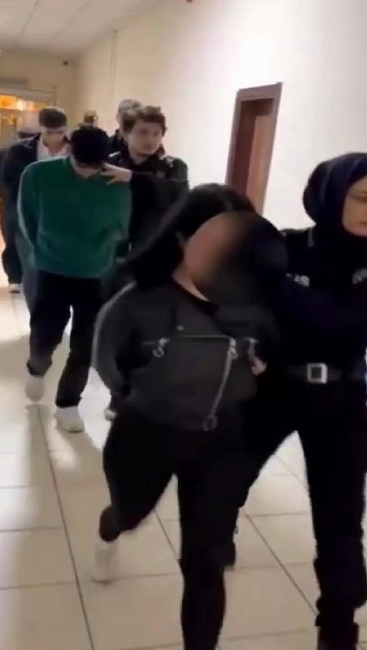 Kocaeli’de Silahlı Yağma: 5 Şüpheli Yakalandı