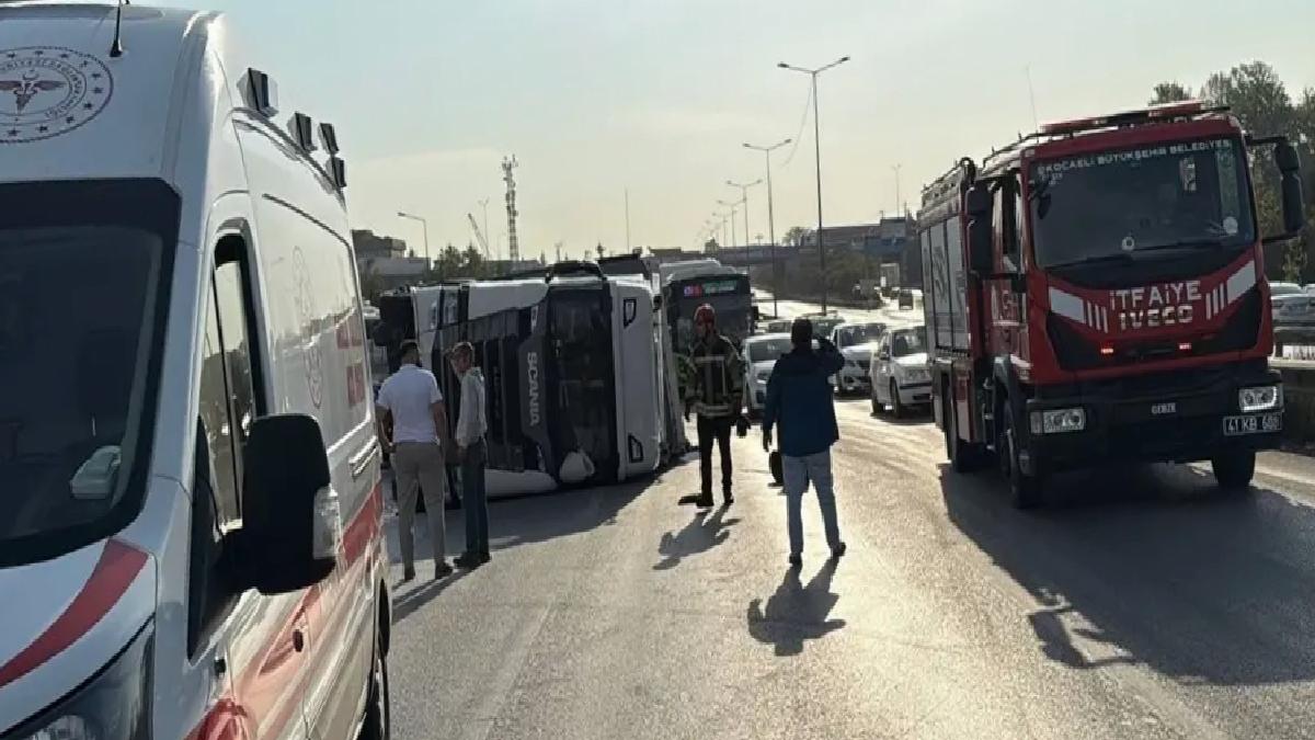Kocaeli’de Tır Devrildi, Trafik Aksadı