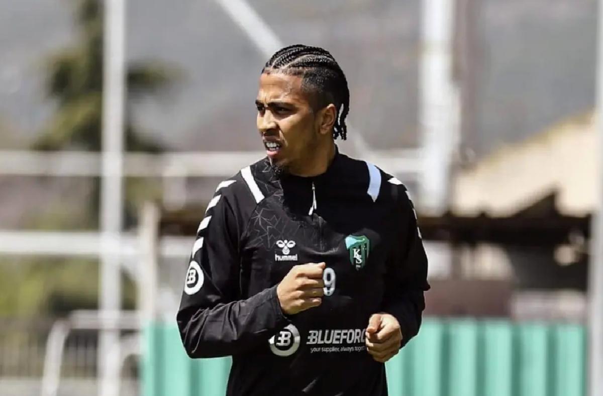 Kocaelispor’da 6 Oyuncunun Sözleşmesi Uzatıldı