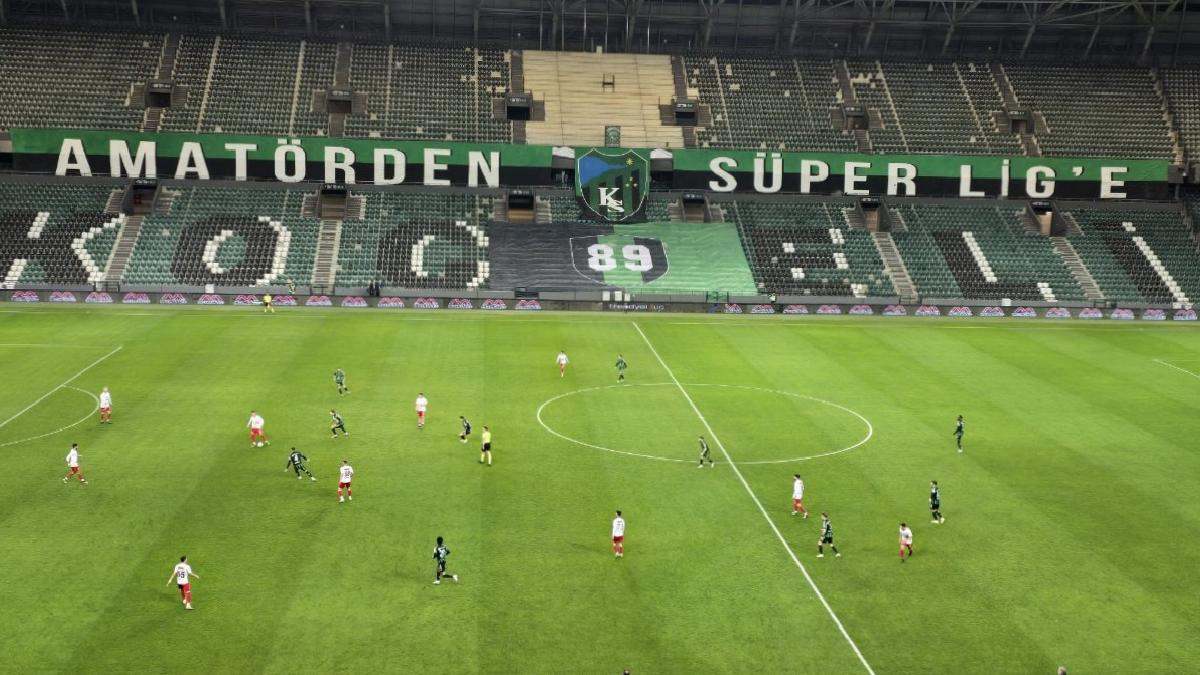 Kocaelispor’un seyircisiz zaferi: Yeni Malatyaspor’u 7 golle yendi