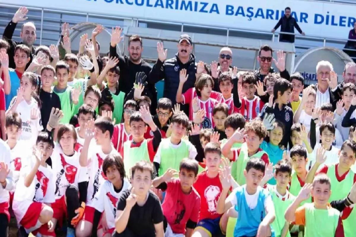 Konyaaltı Belediyesi’nden 23 Nisan’a Özel Çocuk Turnuvaları