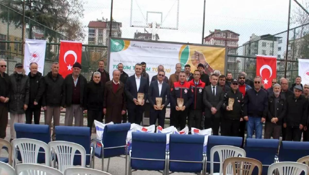 Konya’da Çiftçilere 318 Ton Sertifikalı Nohut Tohumu Desteği