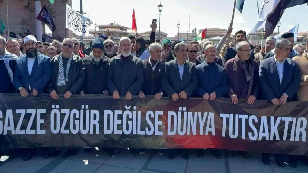 Konya’da Gazze İçin Yürüyüş Düzenlendi