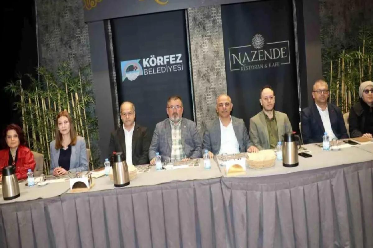 Körfez Belediye Başkanı Muhtarlarla Buluştu