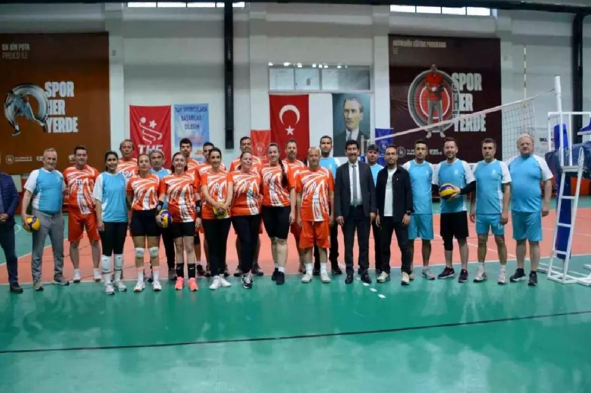 Köyceğiz’de Voleybol Müsabakası Yapıldı