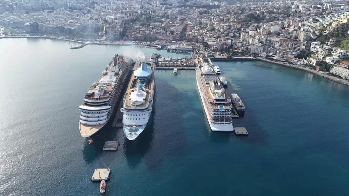 Kruvaziyerlerle Kuşadası’na 4 Bin Turist