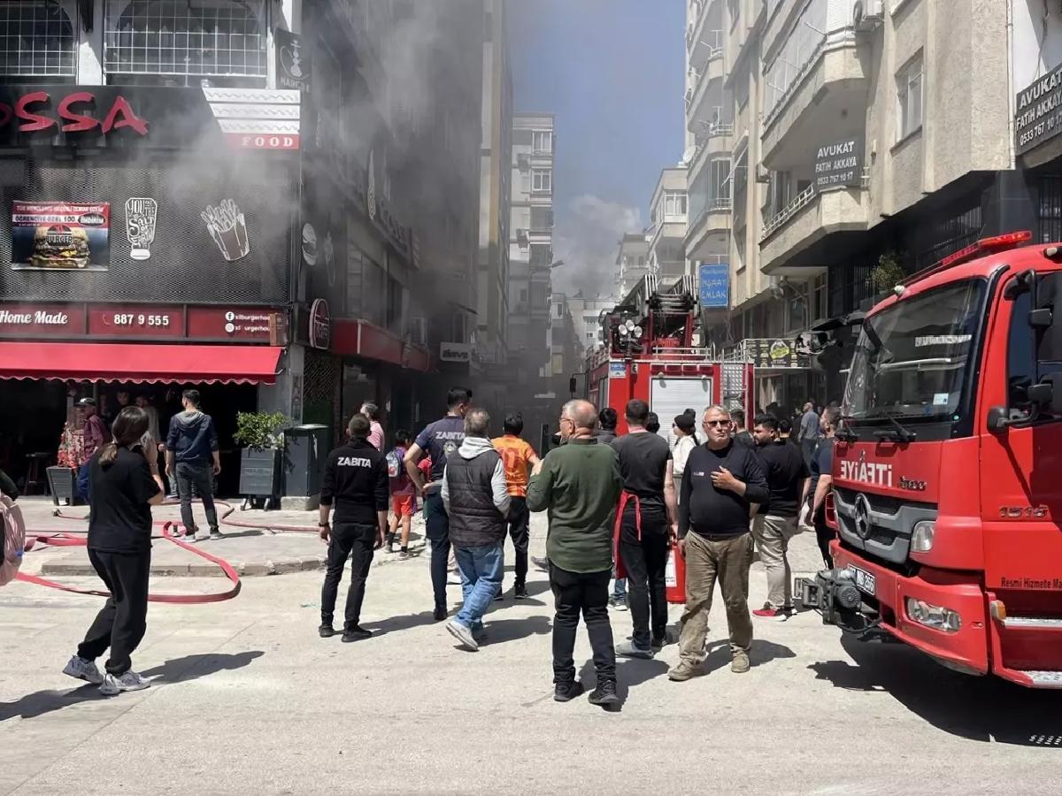 Kumluca’da Restoran Yangını