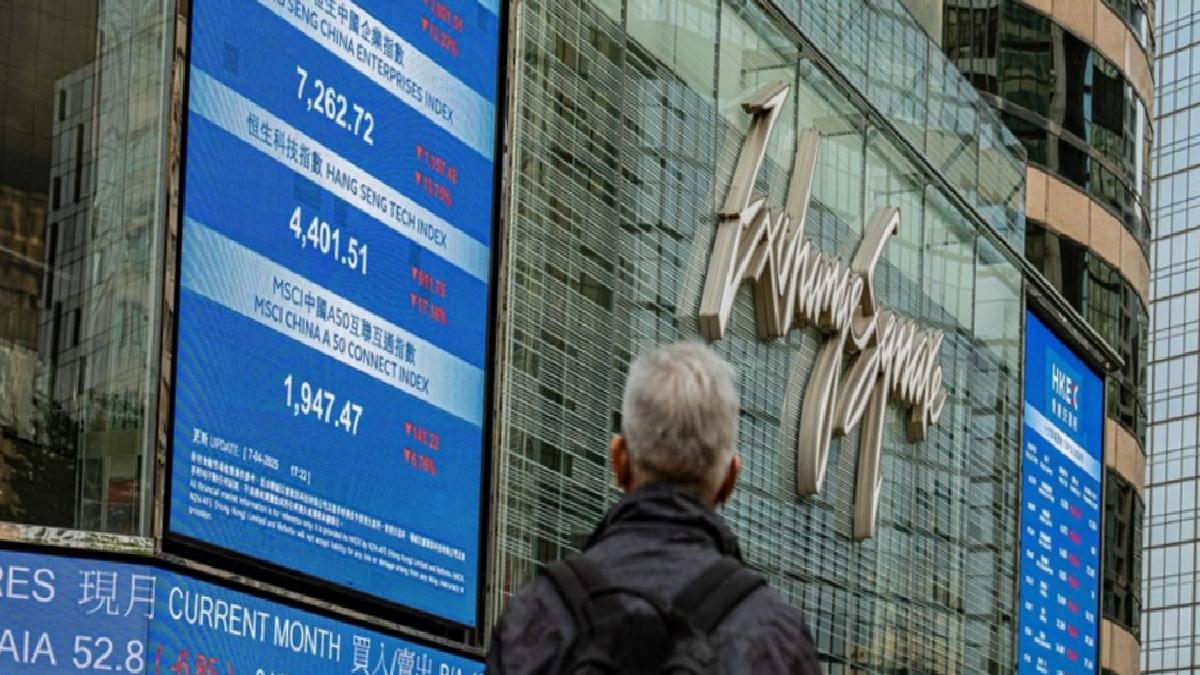Küresel piyasalar dünkü çöküşün ardından toparlanma eğilimine girdi