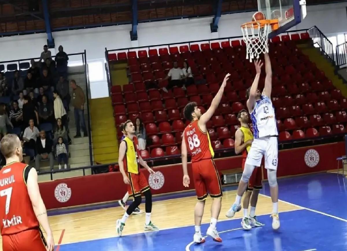 Kütahya Belediyespor, Tire Belediyespor’u 79-60 Mağlup Etti