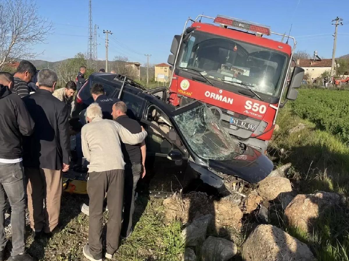 Kütahya’da Orman Yangınına Giden Arazözle Çarpışma: 1 Ölü, 1 Yaralı
