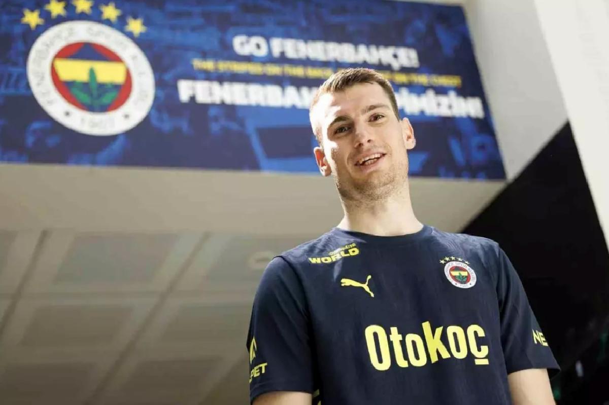 Livakovic: Fenerbahçe Son Ana Kadar Savaşacak