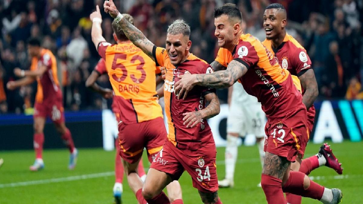 Lucas Torreira, Süper Lig’de 3. kez gol sevinci yaşadı