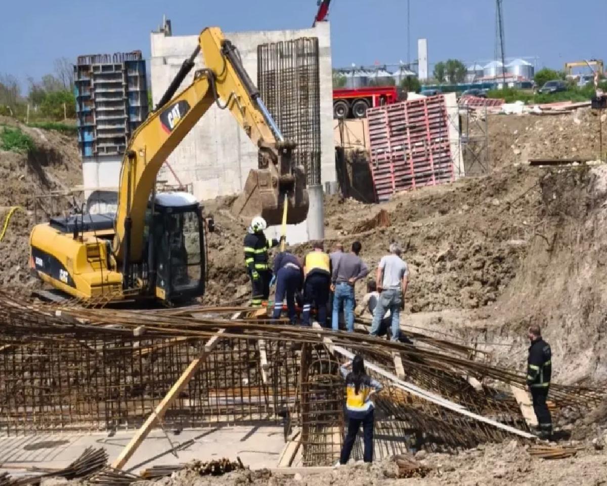 Lüleburgaz’da İnşaat İşçisi Yüksekten Düştü