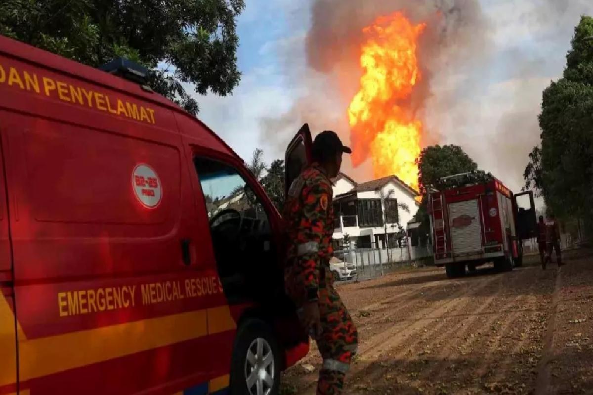 Malezya’da Doğal Gaz Boru Hattı Patladı
