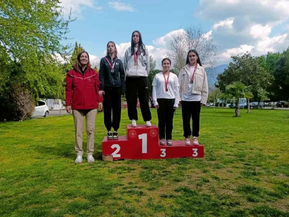 Manisa’da okul sporları okçuluk müsabakaları sona erdi