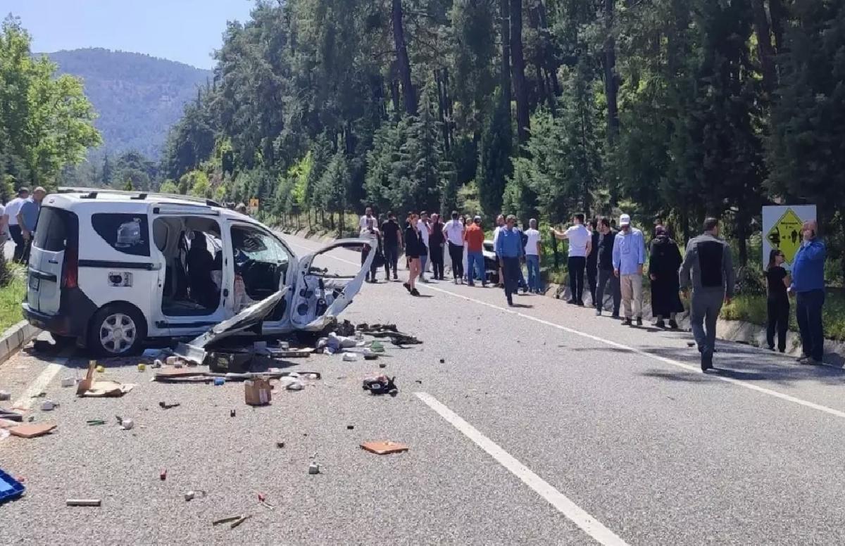 Marmaris’te Feci Kaza: 2 Ölü, 2 Yaralı