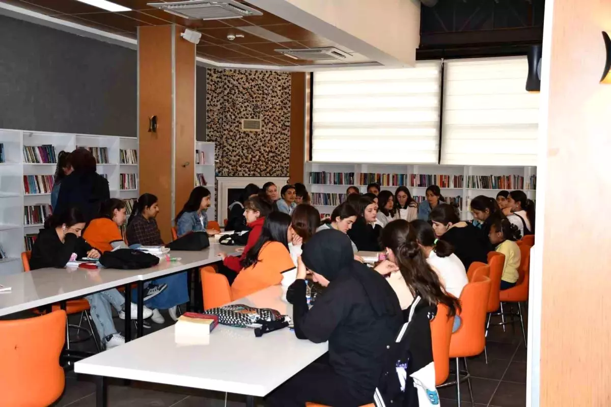 Mazıdağı Belediyesi’nden Kütüphaneye Tahliye Talebi Tepki Topladı