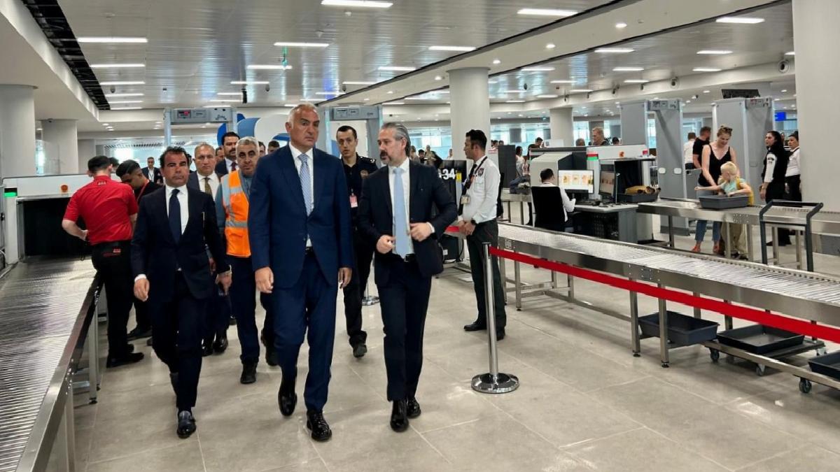 Mehmet Nuri Ersoy: Antalya’da bu yıl hedef 18 milyon yabancı ziyaretçi
