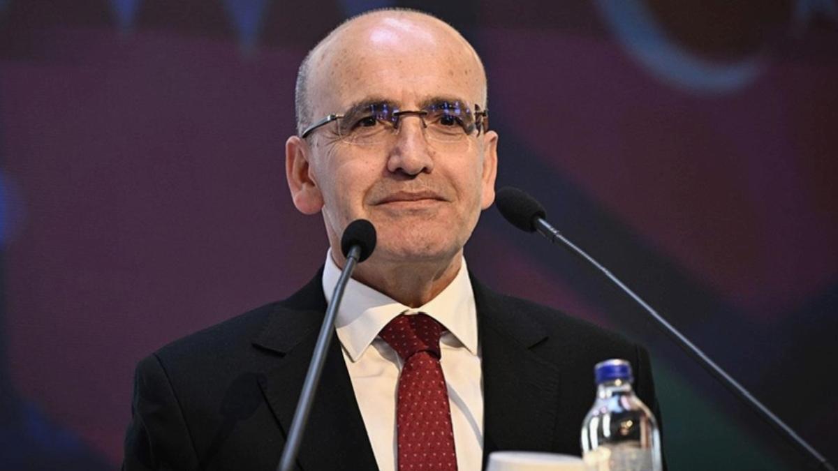Mehmet Şimşek: Emtia fiyatlarındaki gerileme ithalatı zayıflatacak