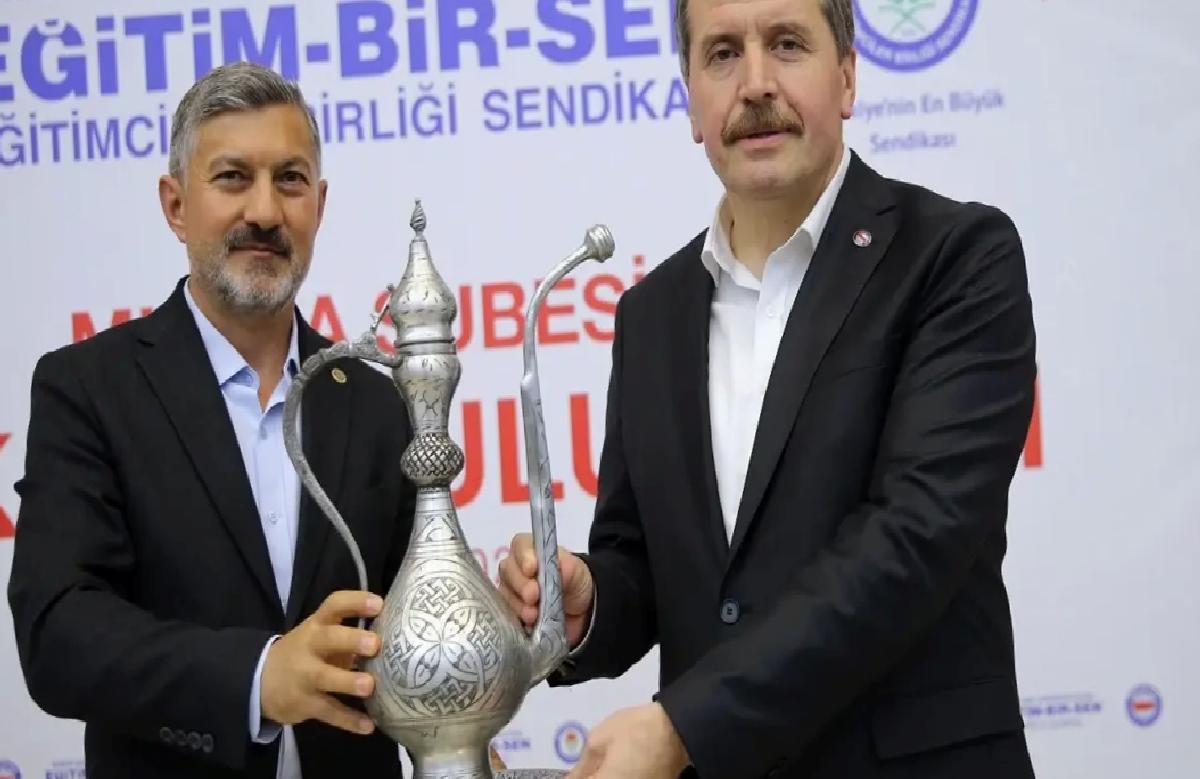 Memur-Sen, Yerli ve Milli Değerlerle Sendikacılığı Benimsiyor
