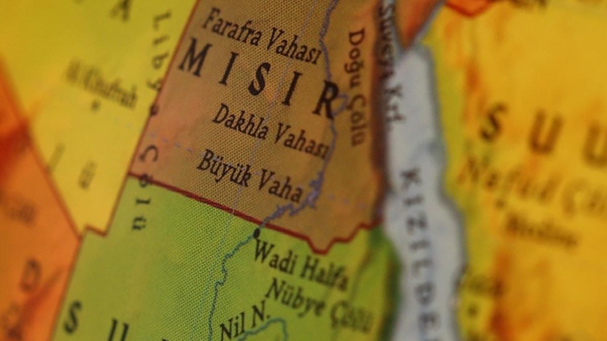 Mısırlılar, Filistinlilere destek kapsamında El-Ariş kentinde toplandı