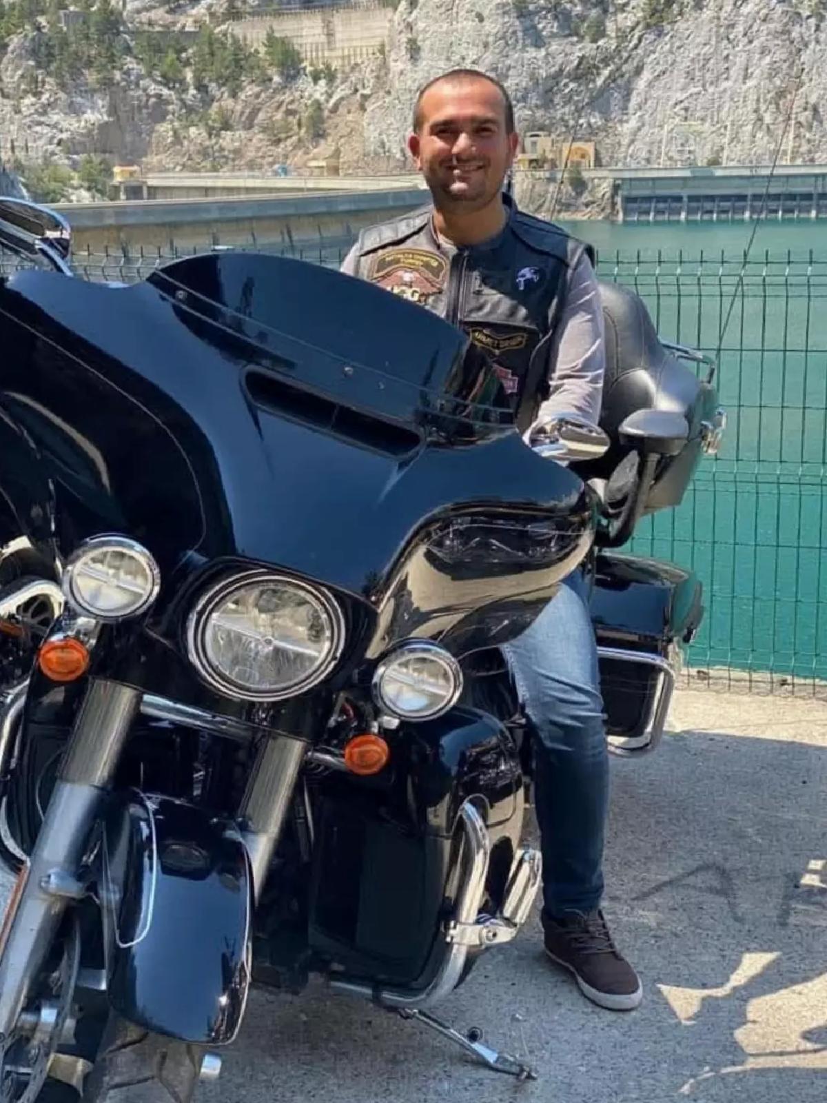 Motosiklet Kazası: Ahmet Demir Hayatını Kaybetti