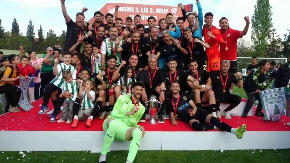 Muğlaspor Şampiyonluğunu İlan Etti ve Kupasını Aldı