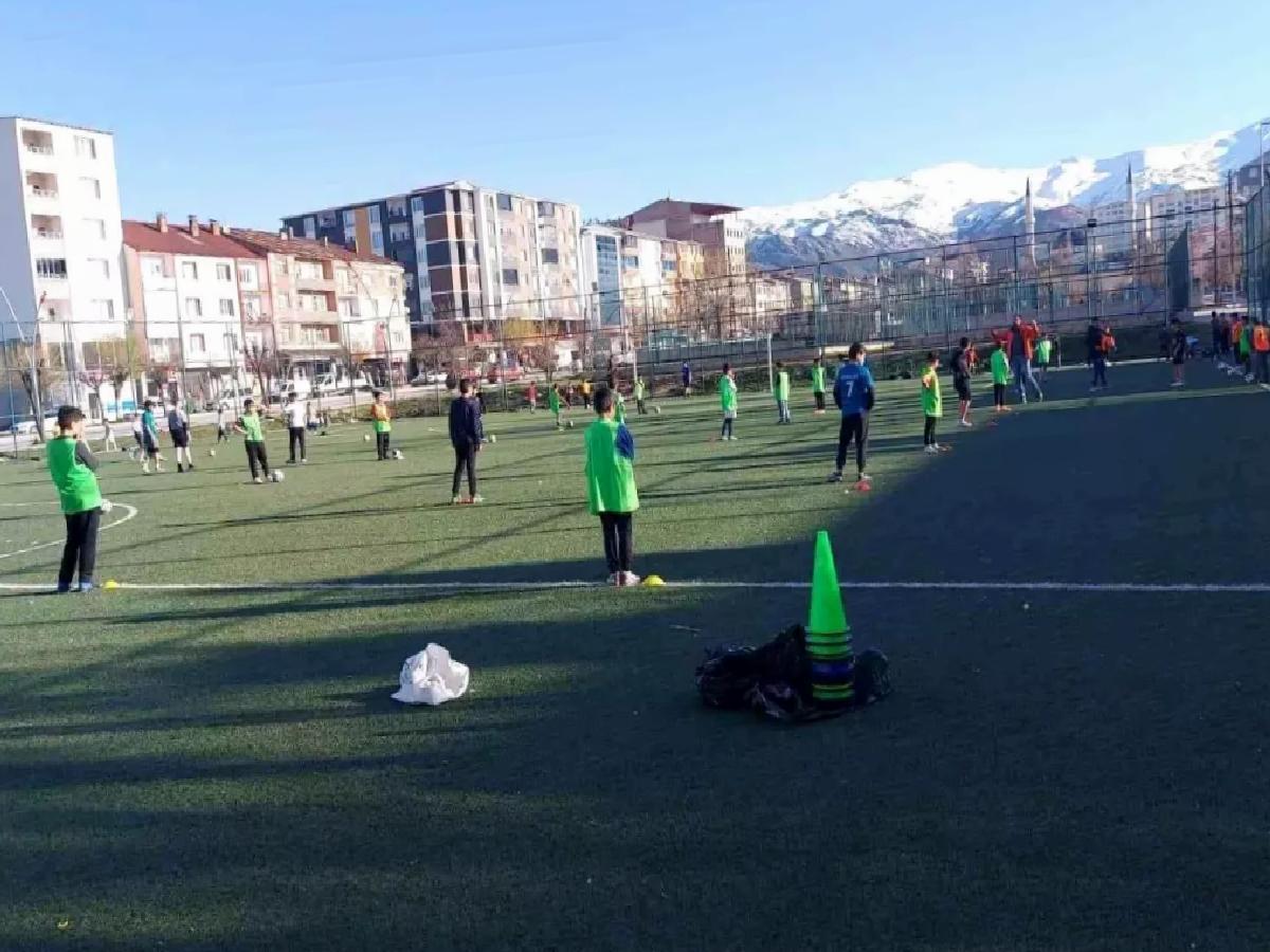 Muş’ta Geleceğin Futbolcuları Yetişiyor