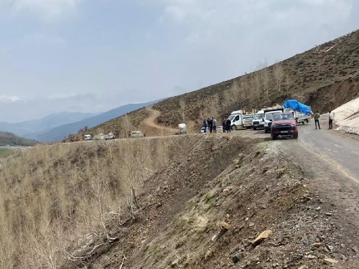 Muş’ta Heyelan Kapanan Yol Açıldı