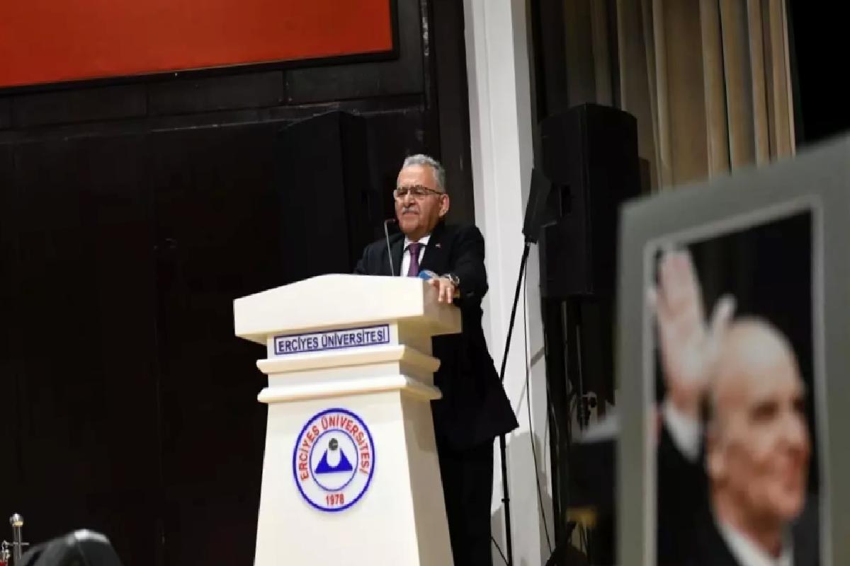 Mütefekkir Aliya İzzetbegoviç Anısına Program Düzenlendi