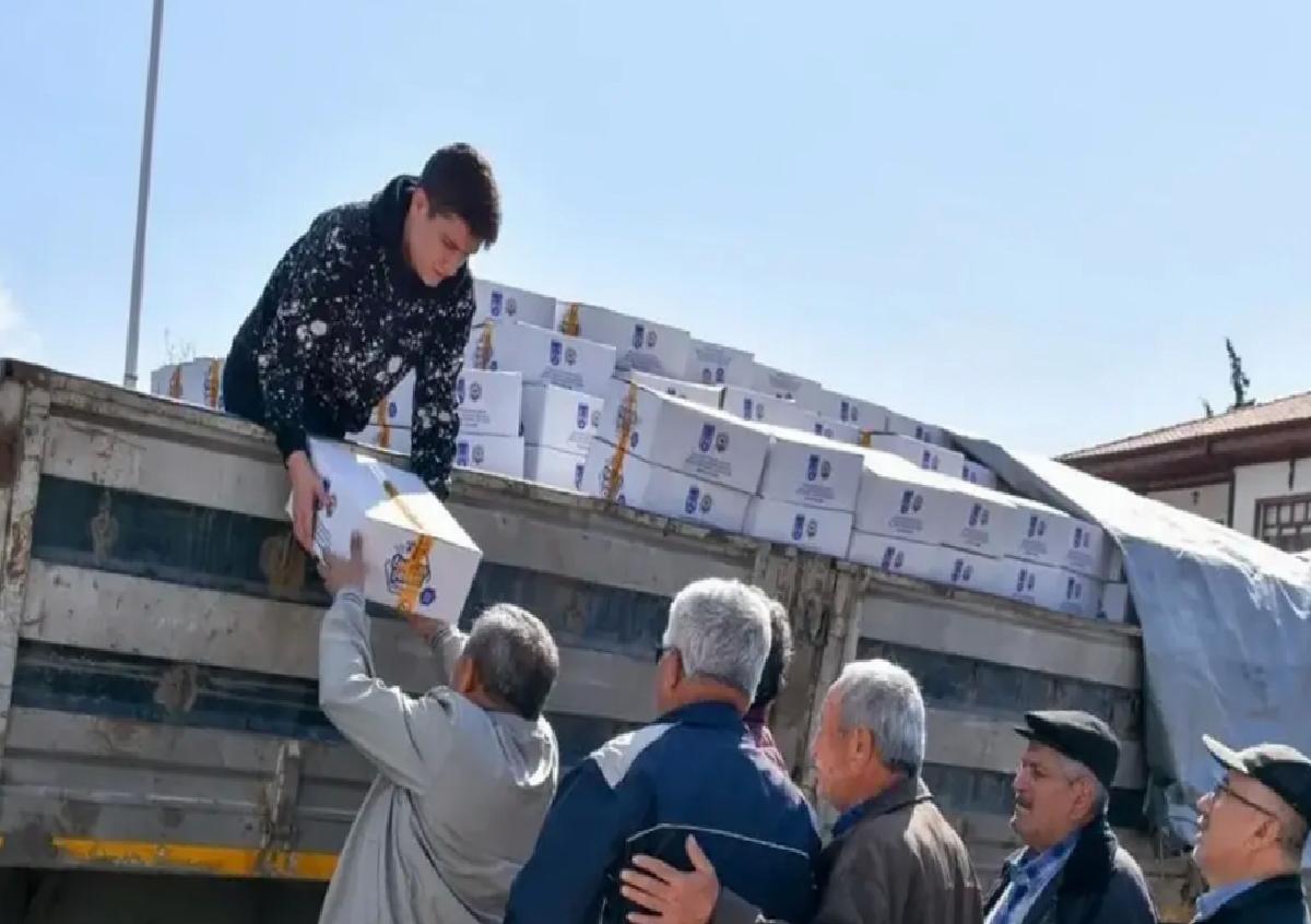 Nallıhan’da Arı Üreticilerine Yem Desteği