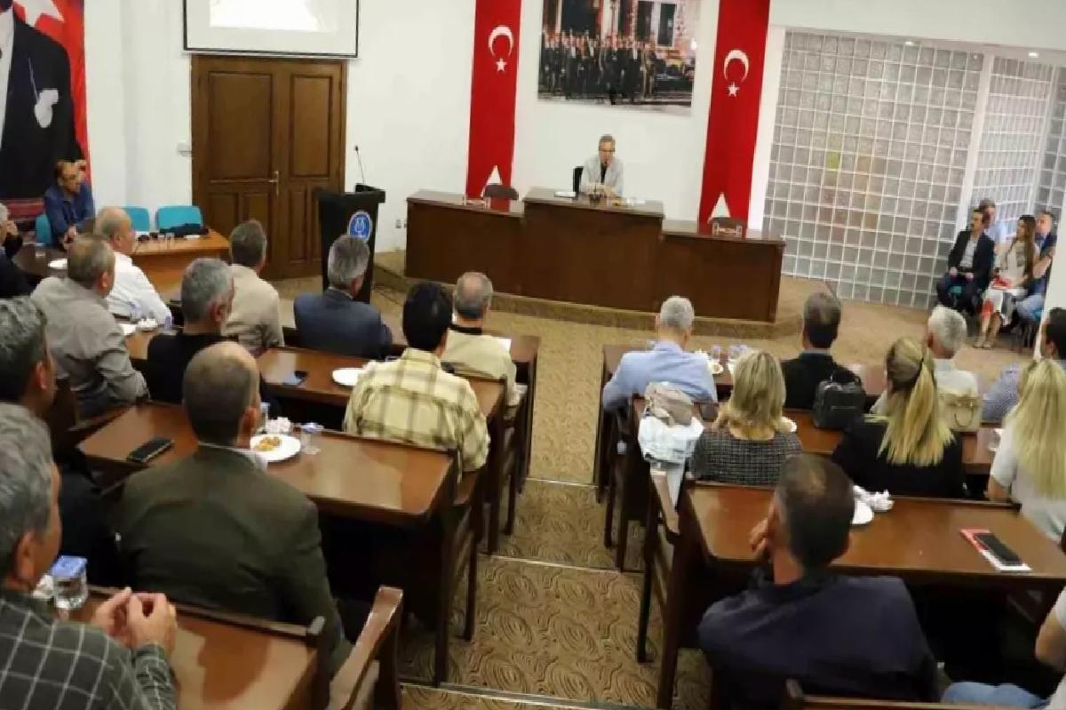 Nazilli Belediye Başkanı Muhtarlarla Toplandı