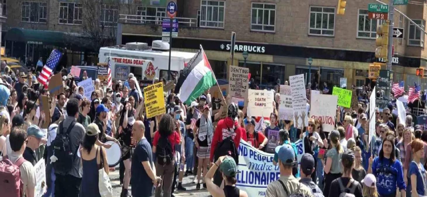 New York’ta Trump ve Musk’a Protesto