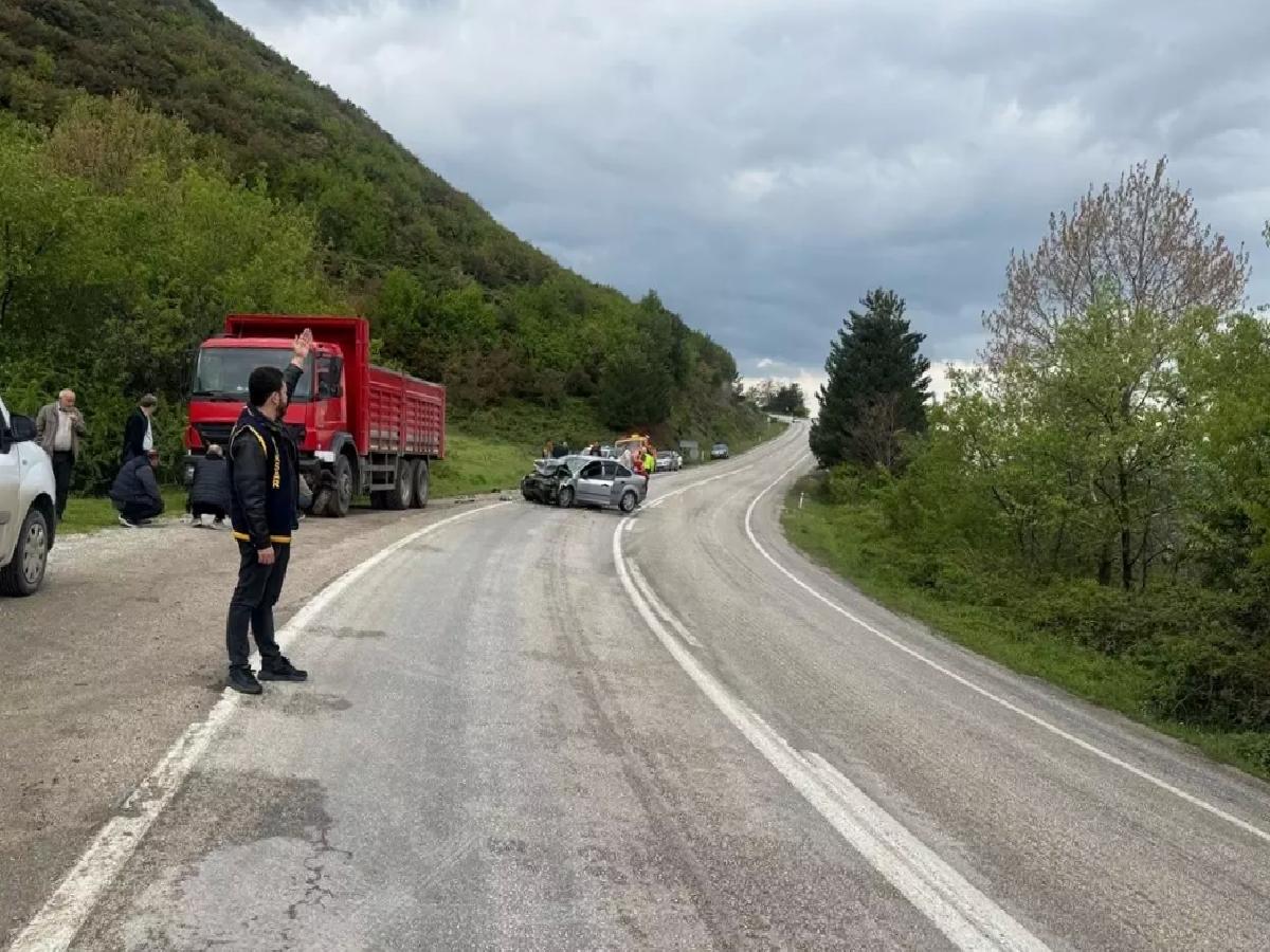 Niksar’da Trafik Kazası: 2 Ölü